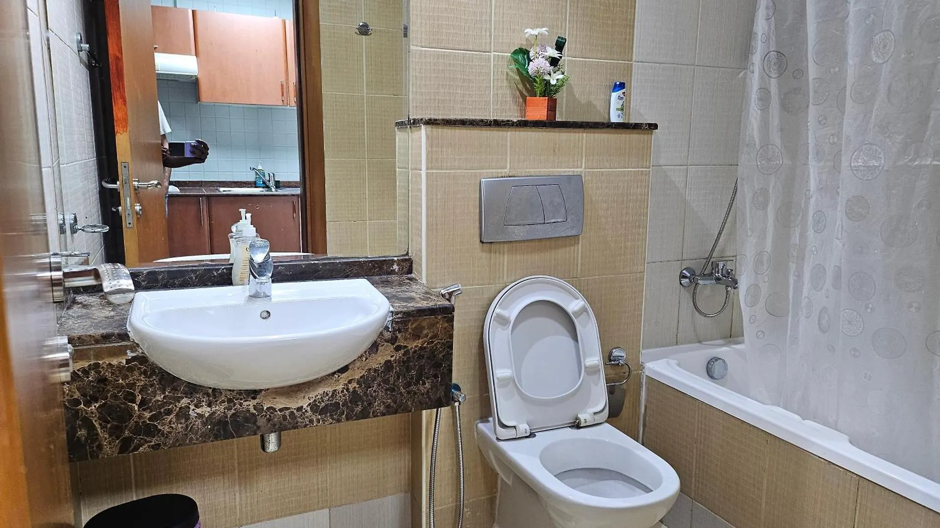 Stunning Apartment, Partial Sea View, Canal Marina View, 5 Min Walk To Jbr Beach And Metro Dubai Apartment